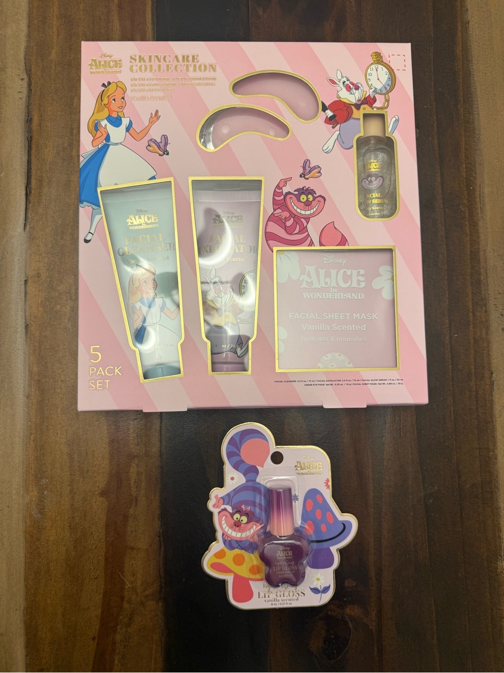 Disney Alice in Wonderland Skincare Collection 5 Pack Cheshire Cat Lip Gloss